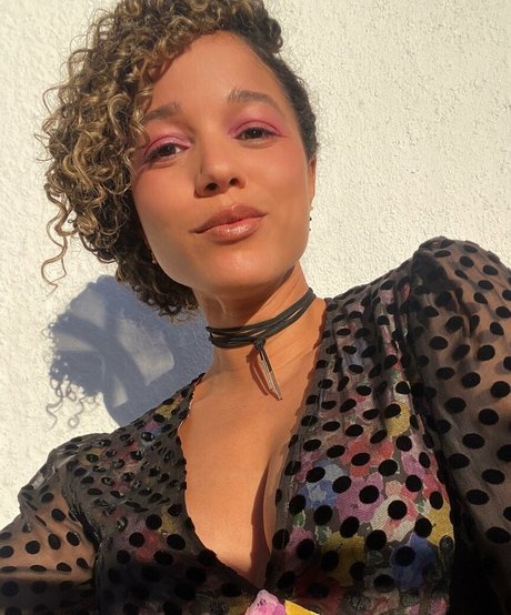 Alisha Wainwright naked star gallery