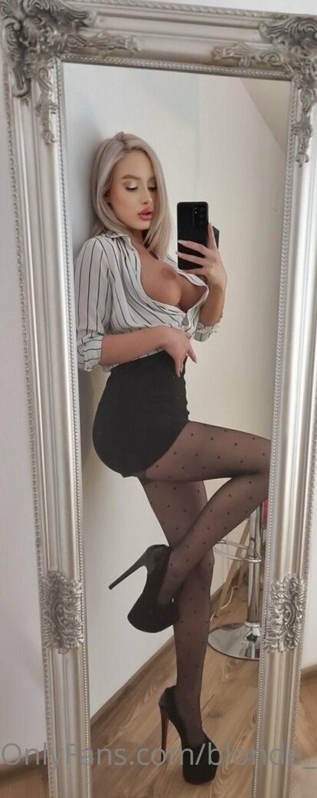 Anna Brown adult actress image