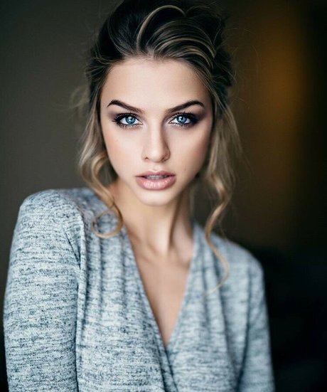 Marina Laswick perfect star pics