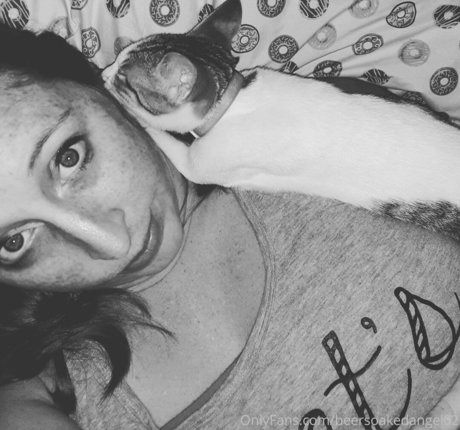 beersoakedangel02 star exclusive images