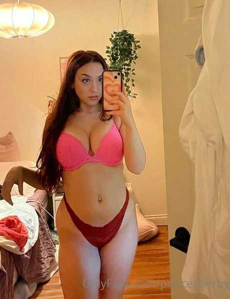 Princesskirby model pretty photo