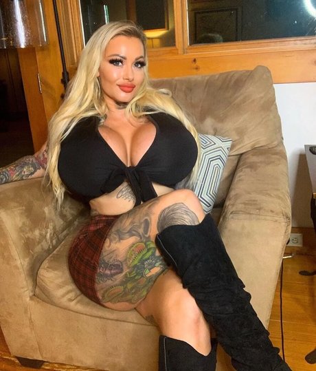 Dez Fraser xxx pornstar photo