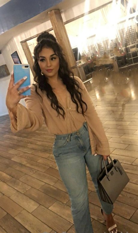 rissbby exclusive pornstar picture