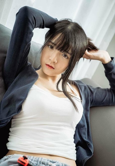 pikiichu model nude pictures