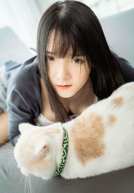 pikiichu pretty actress pictures