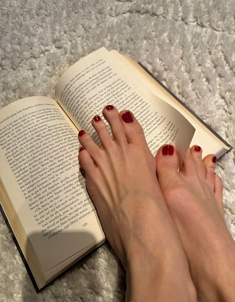 kinkyfeetonly4you model best image