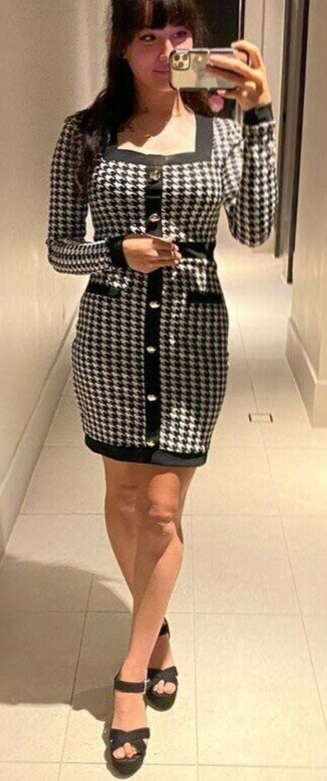 JenTCC nude model images