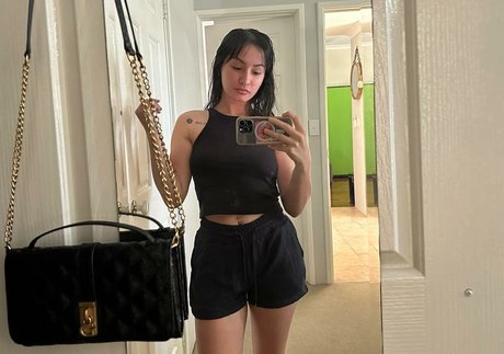 JenTCC nudes actress pictures