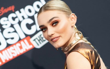 Meg Donnelly sex model gallery