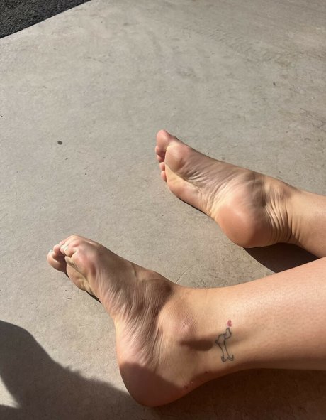 Rory Eliza model beautiful gallery