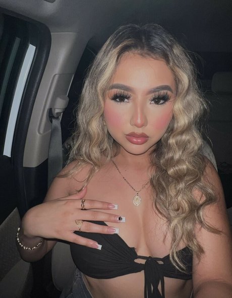 Gisselle Next Door free model img