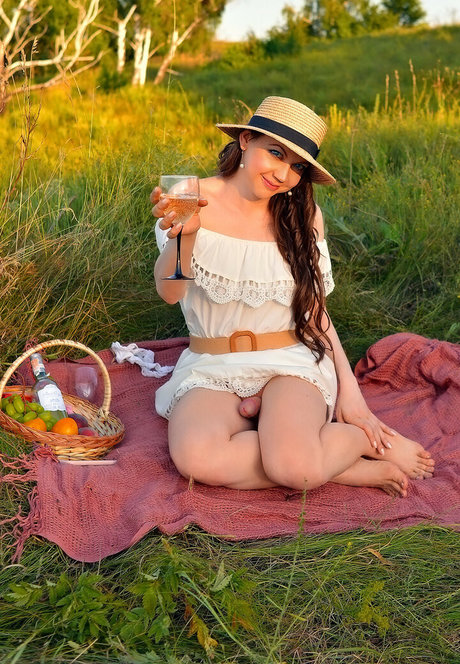 shemalekaterina model free pic