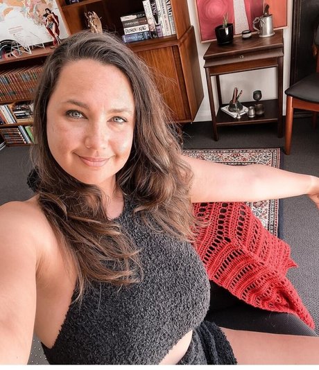 Rae Johnston pornstar img