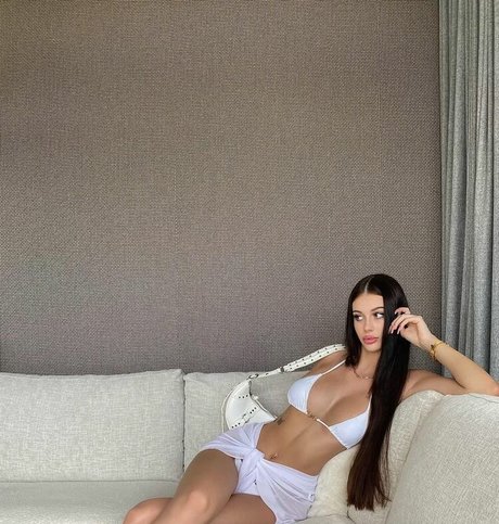 Haniasipa pretty pornstar pics