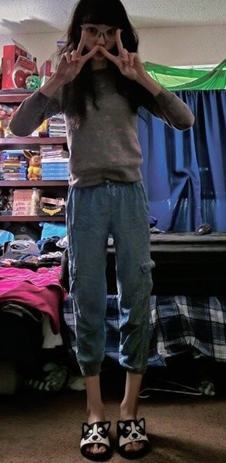 Monimusume nude actress photo