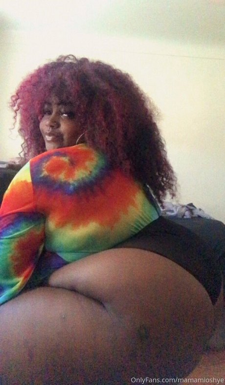 mamamioshye model pretty img