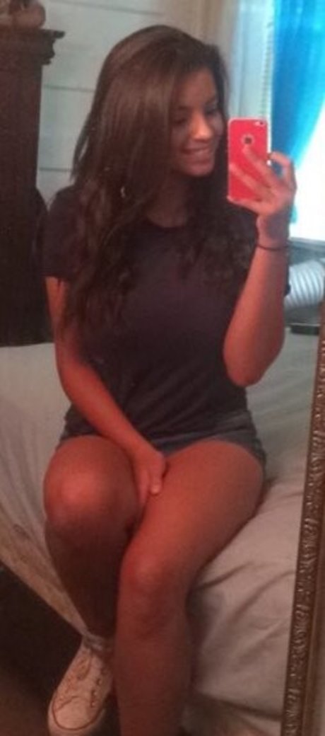 Leslie Sanchez star free gallery