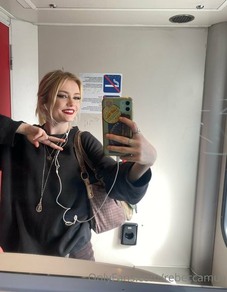 rebecccamua art pornstar pics