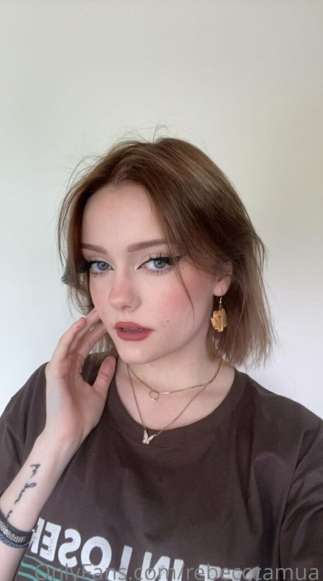 rebecccamua beautiful model photo