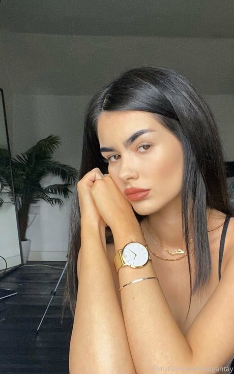 Megtayo model pornographic photos