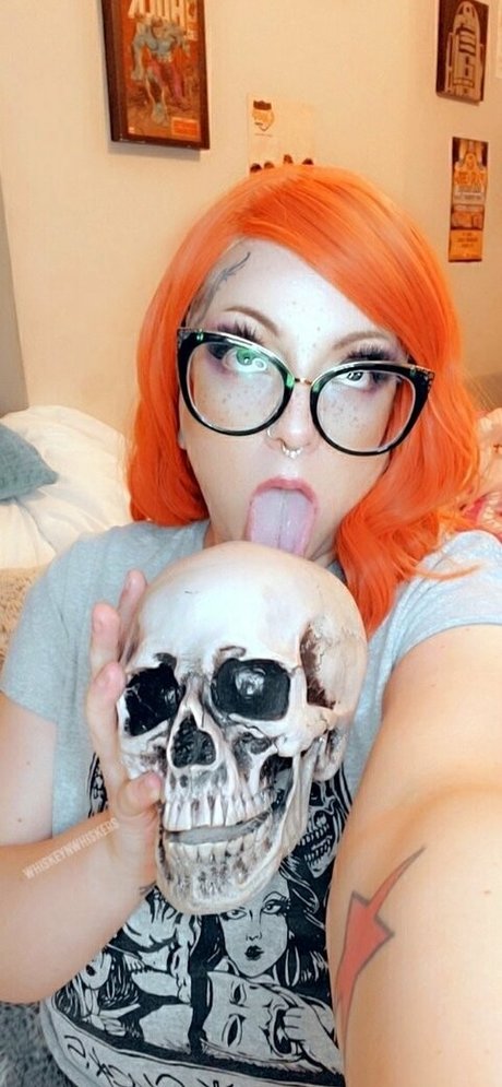 whiskeynwhiskersfree pornstar pretty archive