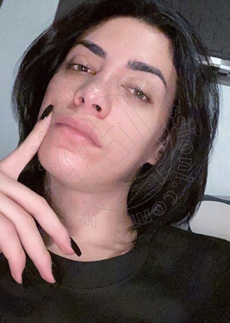 Nicole Lonning sexy model image