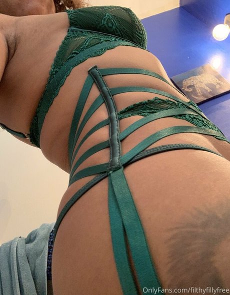 tiny onlyfans porn photo