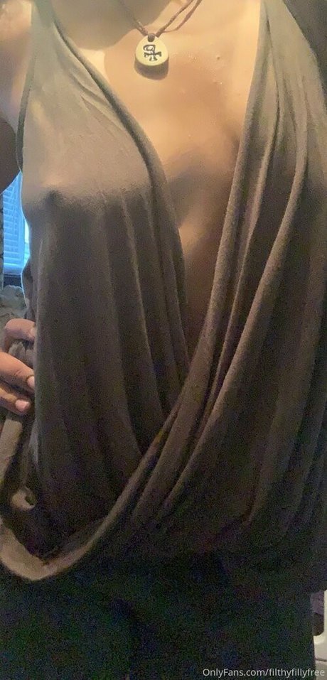 filthyfillyfree pornstar erotic image