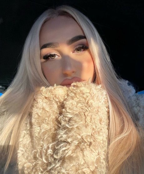 BlondieLana nudes actress image