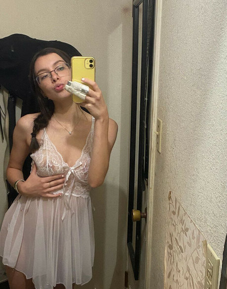 Sunflower ASMR pornstar perfect img