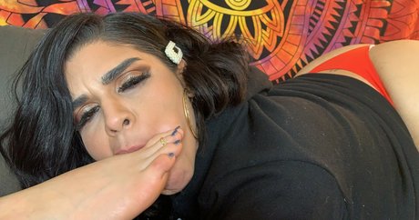 feetmob erotic actress gallery