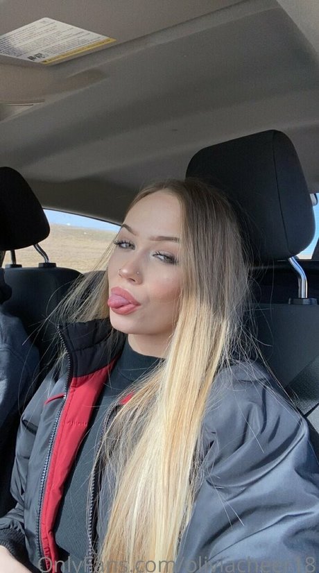 oliviacheer18 sexy star gallery