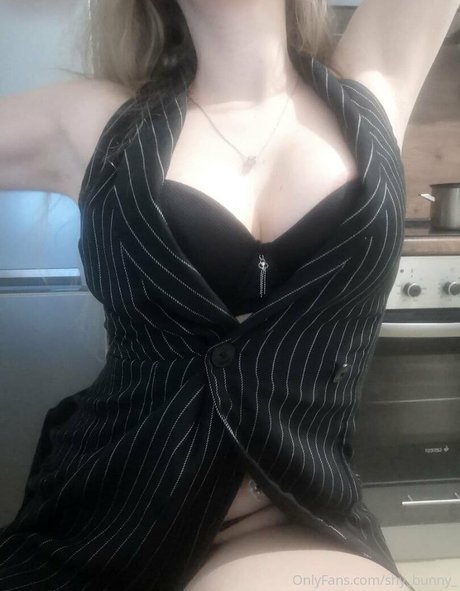 shy bunny_ perfect star photo