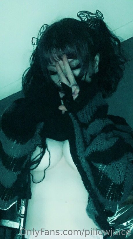 pillowjuice nudes star pics