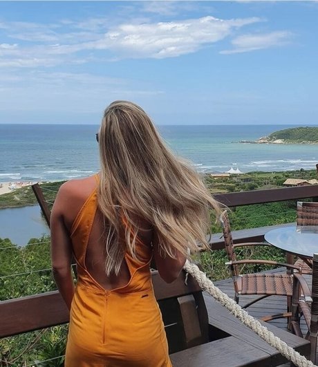 slut milf onlyfans free porn photo