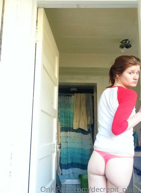 Decrepit plant actress archive