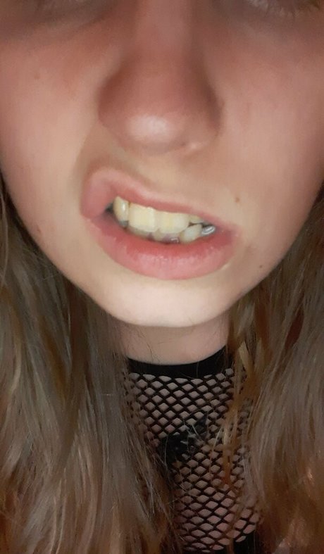 mislonglegs beautiful actress photo