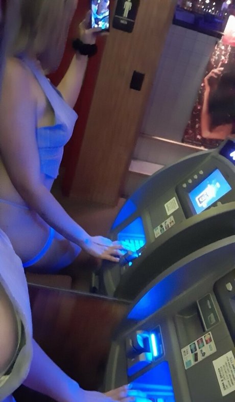 mislonglegs hd actress pics