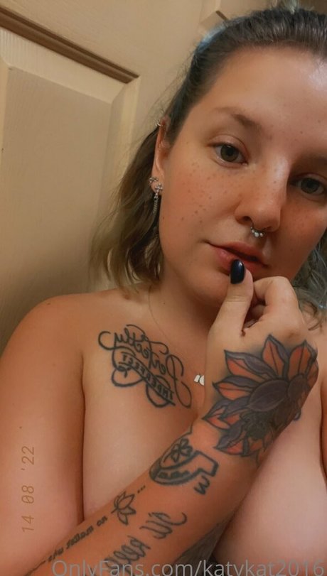 katykat2016 best star pic