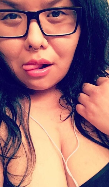 lydiagrey hot actress img