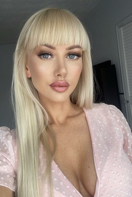 lady louisax pretty star pictures