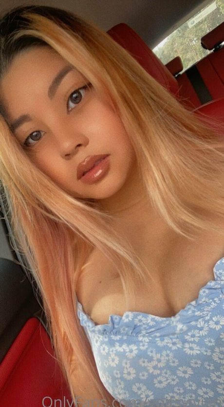 yoitsvivian sexy pornstar pic