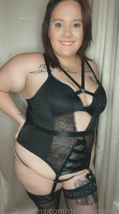 delaneysouth hot star image