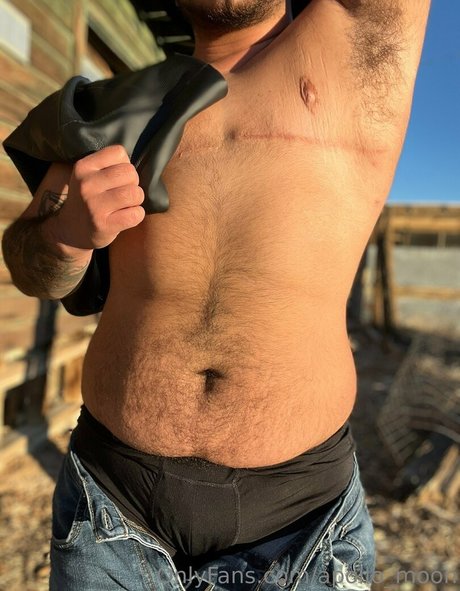 apollo moon naked actress photo