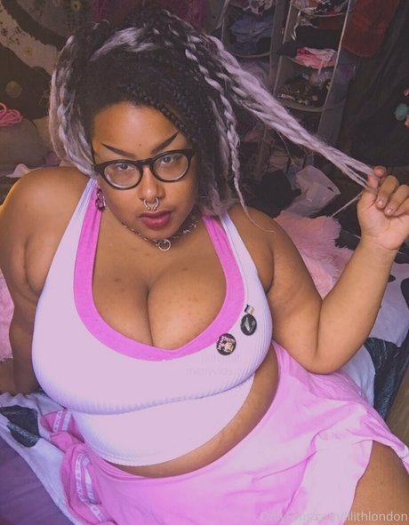 lilithlondon model high quality photo