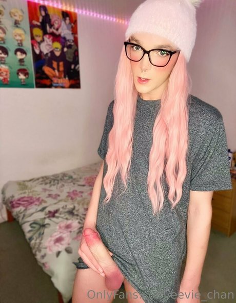 eevie chan porn star pic