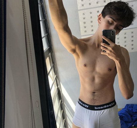 brunosaints_ nice model galleries