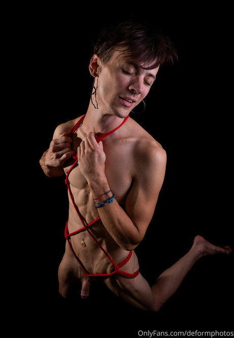 deformphotos pornstar pic