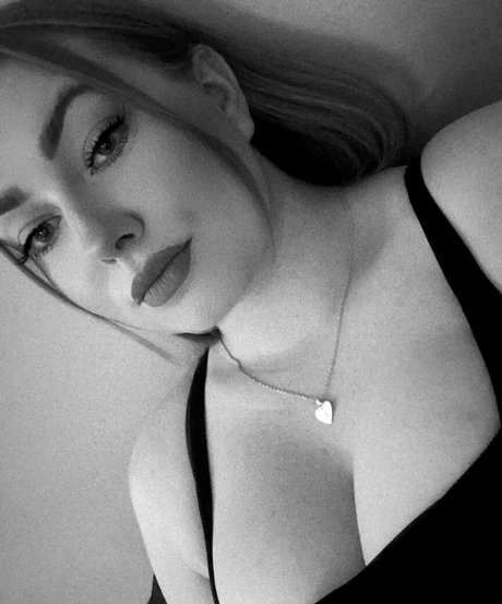 Lucy Whittingham naked pornstar picture