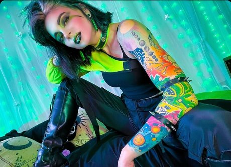 Flickerspark pretty model pic